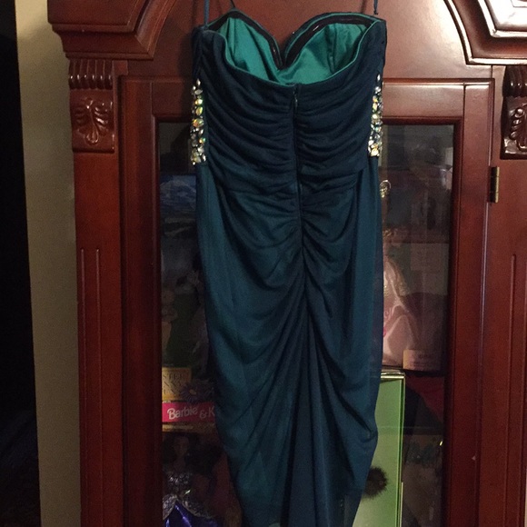 Cocktail party Dress - Picture 2 of 3